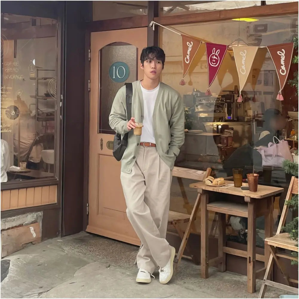Apricot straight leg American double pinch pleated Western pants with no perm and casual design Korean style spring men s style image 5