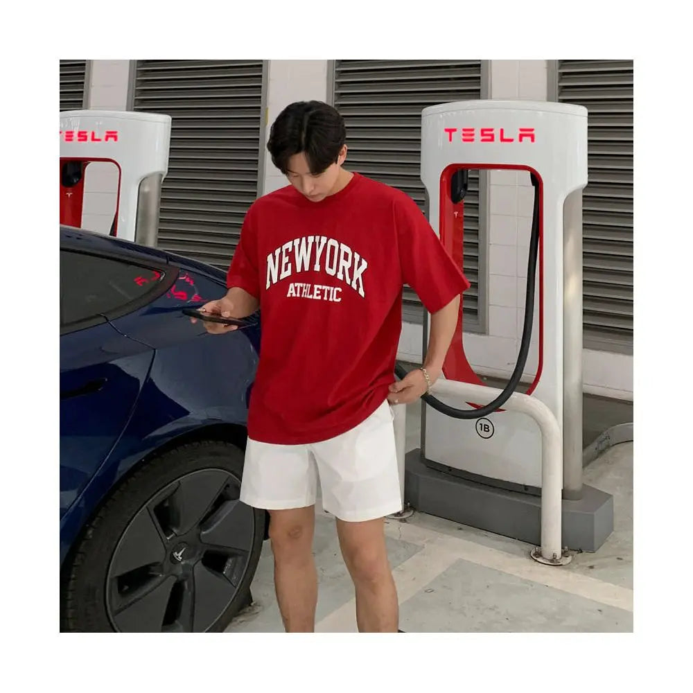 M / Red