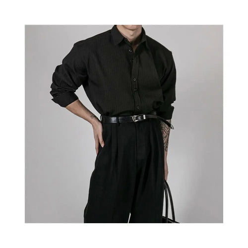 Black ironless long sleeved shirt for men with a Korean style high end feel and vertical stripes It has a light and mature texture with a hanging down feel It is a business casual shirt image 2