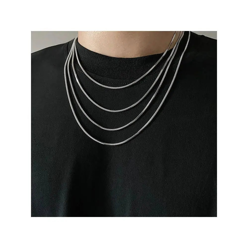 SAZ cool style simple temperament titanium steel fashion men and women collarbone square snake bone short thin chain Hong Kong Style hip hop versatile accessories image 1