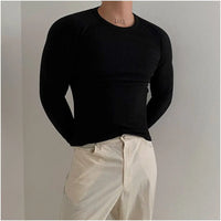 MINIMALIST SLIM FIT LONG-SLEEVE BASE T-SHIRT