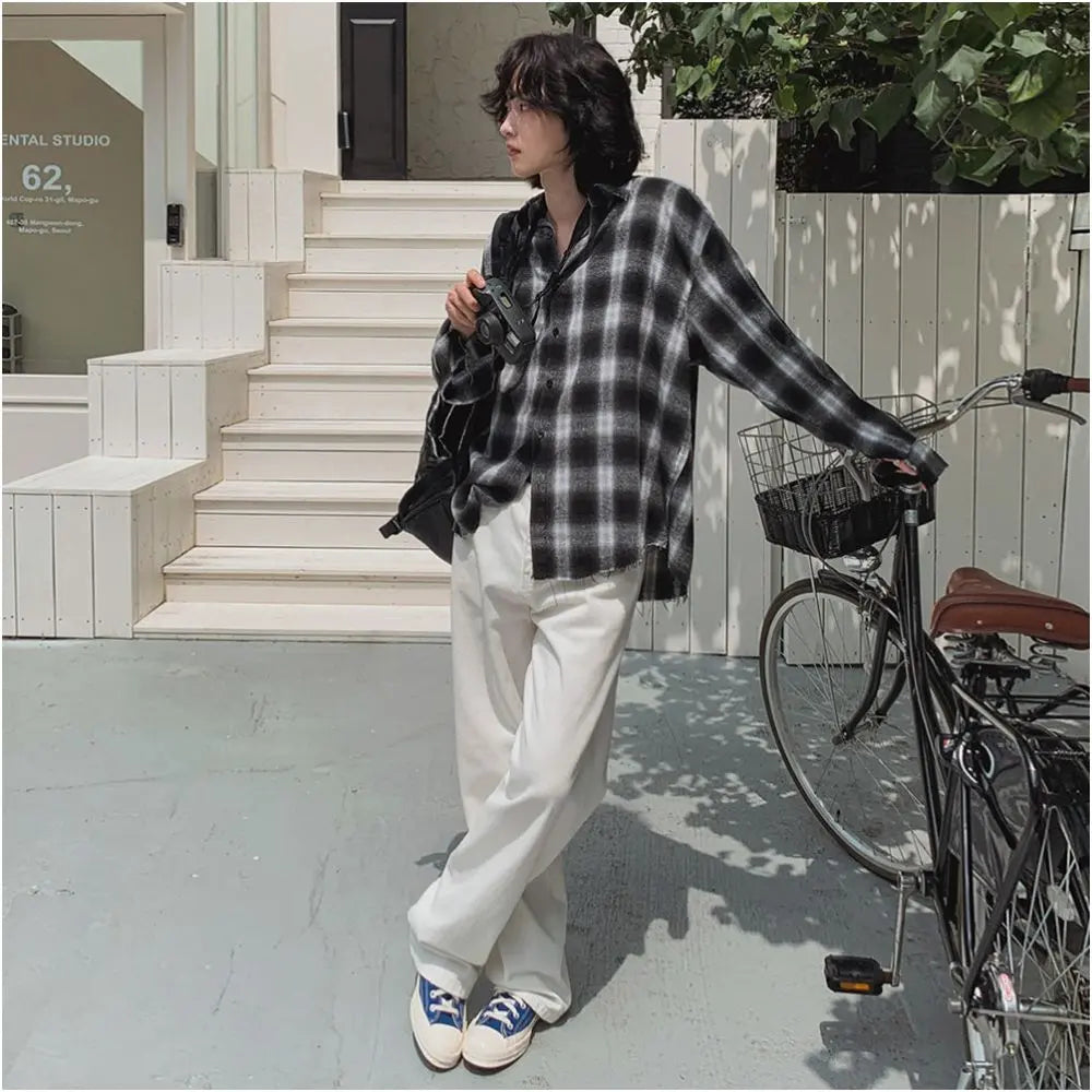 LOOSE STRAIGHT LEG JEANS image 2