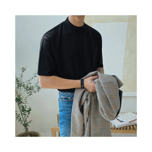 SOLID COLOR SHORT SLEEVE MOCK NECK T SHIRT - URBANCLANS