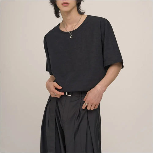 MINIMALIST SOLID COLOR SHORT SLEEVE T SHIRT URBANCLANS