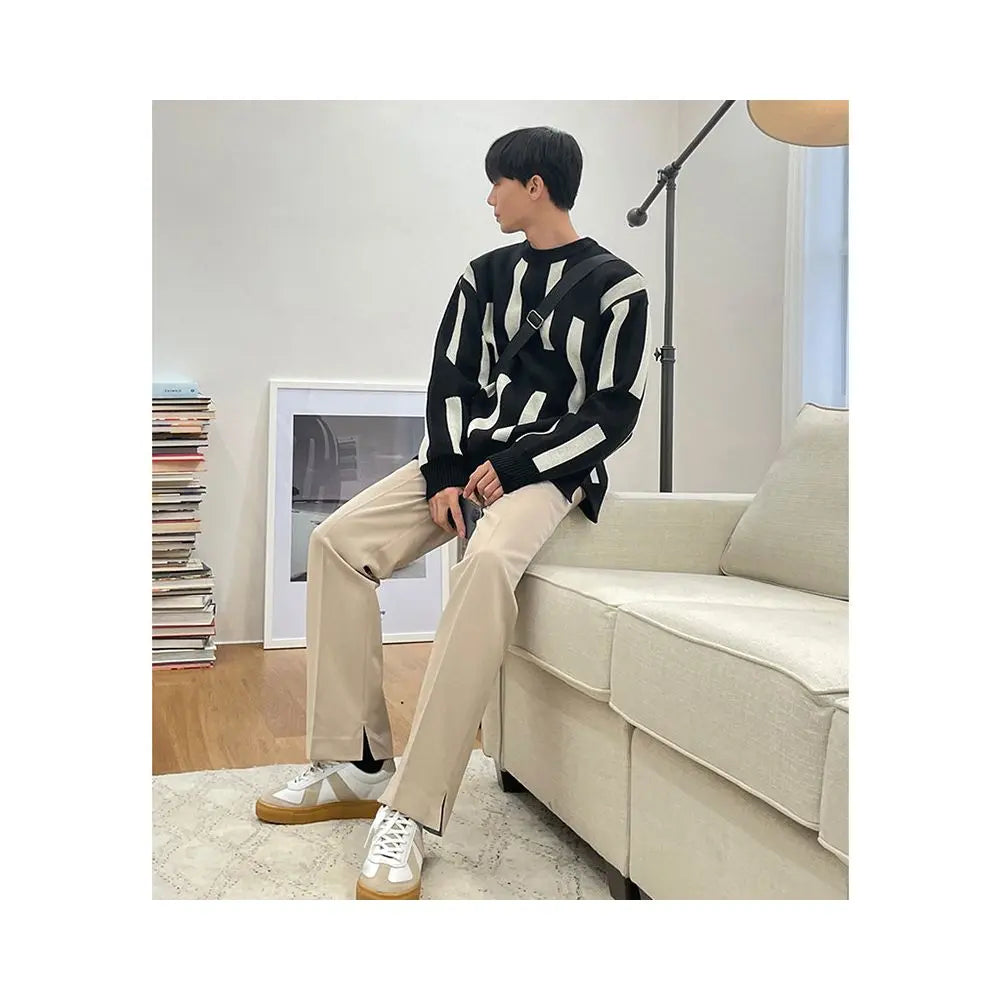 COLOR BLOCK CREW NECK KNIT SWEATER image 2