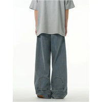 LOOSE FITTING REVERSE JEANS
