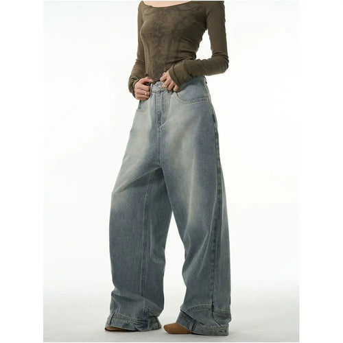 LOOSE FITTING REVERSE JEANS image 4