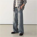 DISTRESSED WASH STRAIGHT LEG JEANS image 2