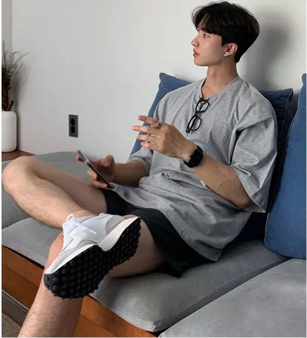 THREE QUARTER SLEEVE ROUND NECK TEE